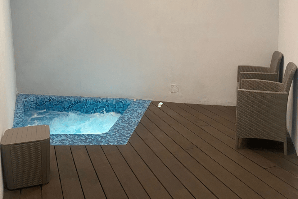 Show Master Suite con Jacuzzi